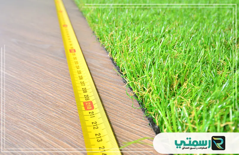 تحديد المسافة المثالية لتركيب العشب الصناعي جدة للحصول على أفضل مظهر وتناسق للحديقة